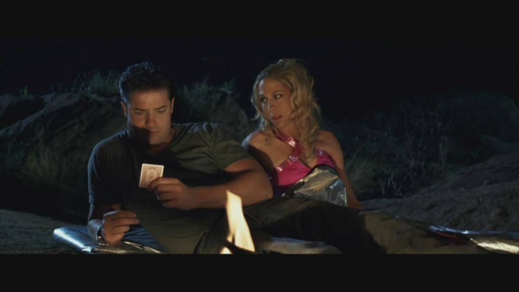 Brendan Fraser & Jenna Elfman share a romantic moment. 