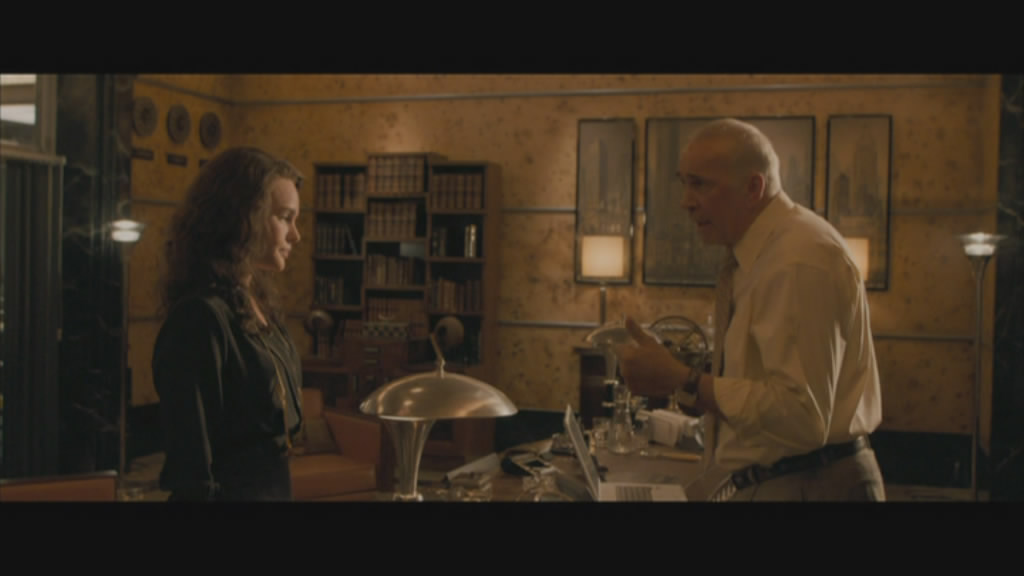 snapshot20090818204750 Lois and Perry White (Frank Langella) square off over an article.