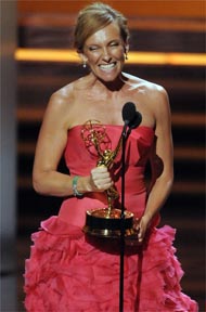 Toni Collette wins her Emmy Award.