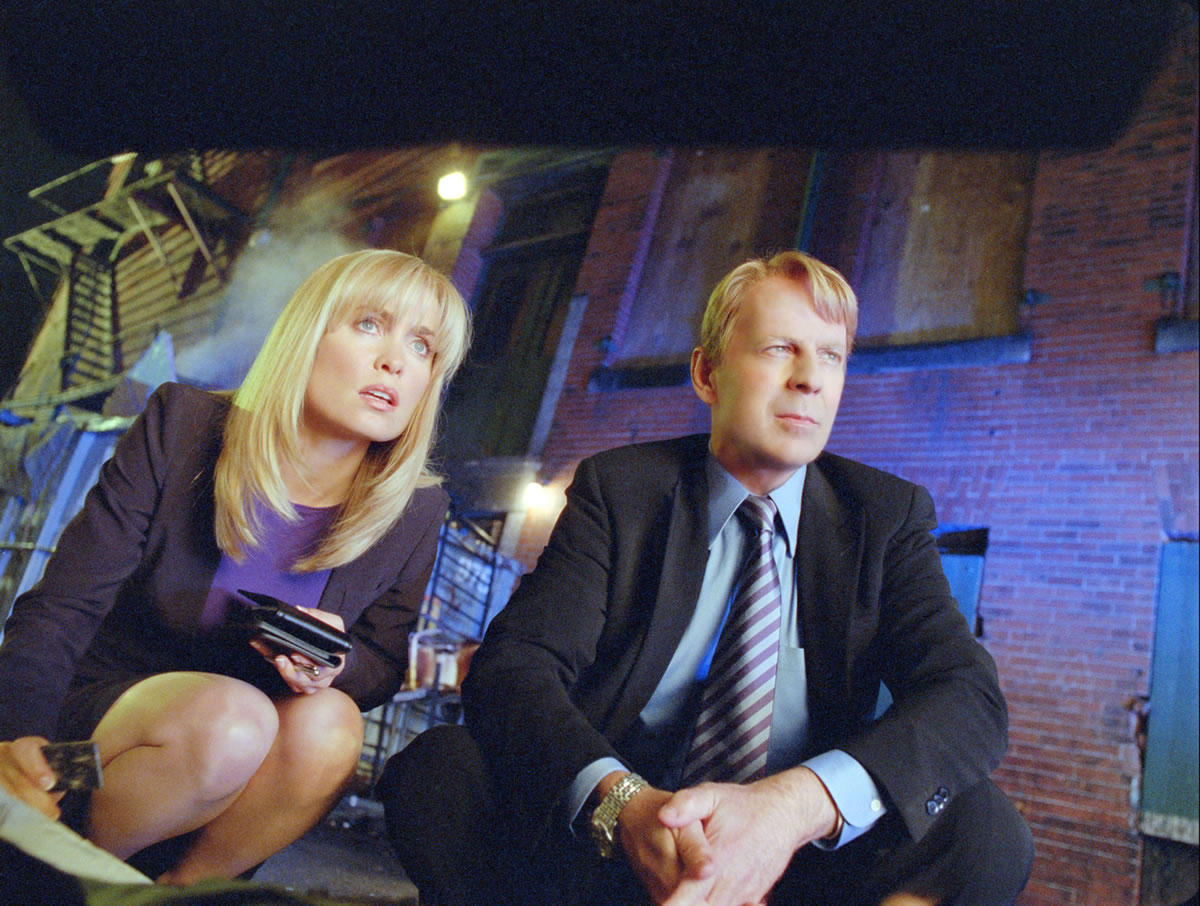 surrogates-4