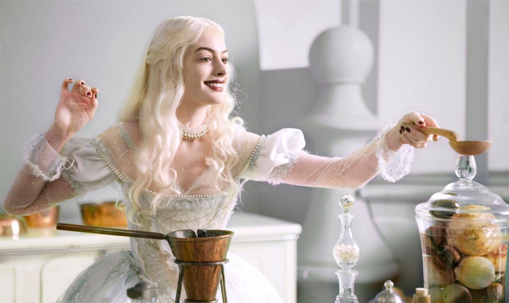 alice_in_wonderland_2010_1280x762_55371