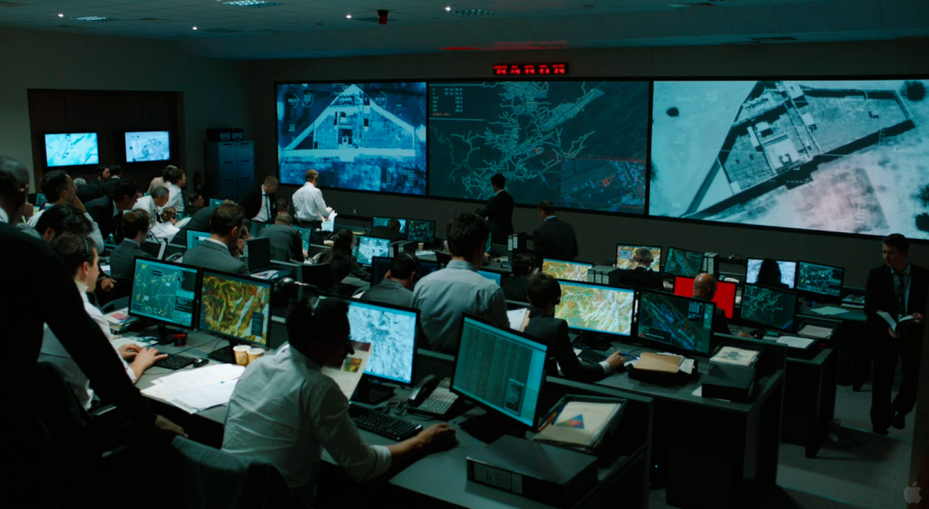 All these screens and not one of you wants to play Halo 4?