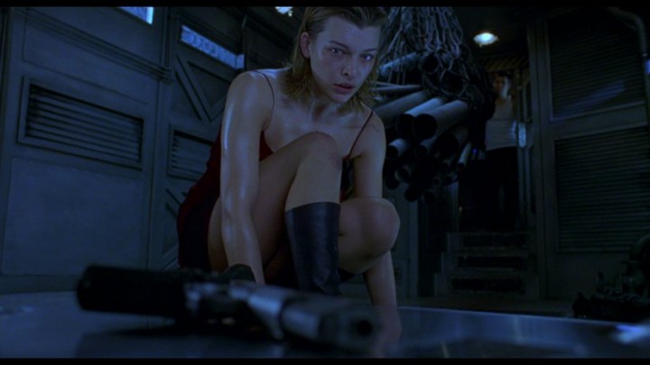I've squatted down, now I can't get up without revealing my junk to the world.