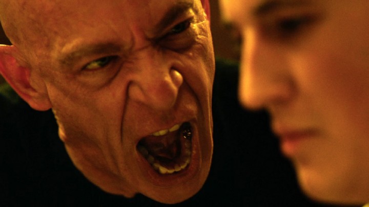 And this is my impression of Bilbo when he tries to take the ring back from Frodo.