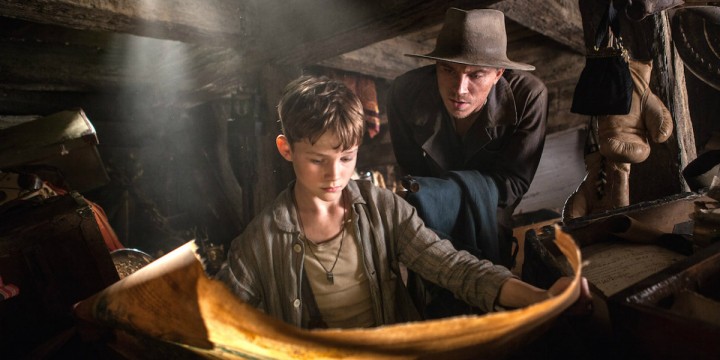 pan-movie-reviews-2015-levi-miller-garrett-hedlund