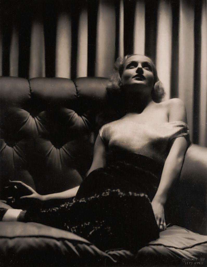 Screen legend, Carole Lombard.