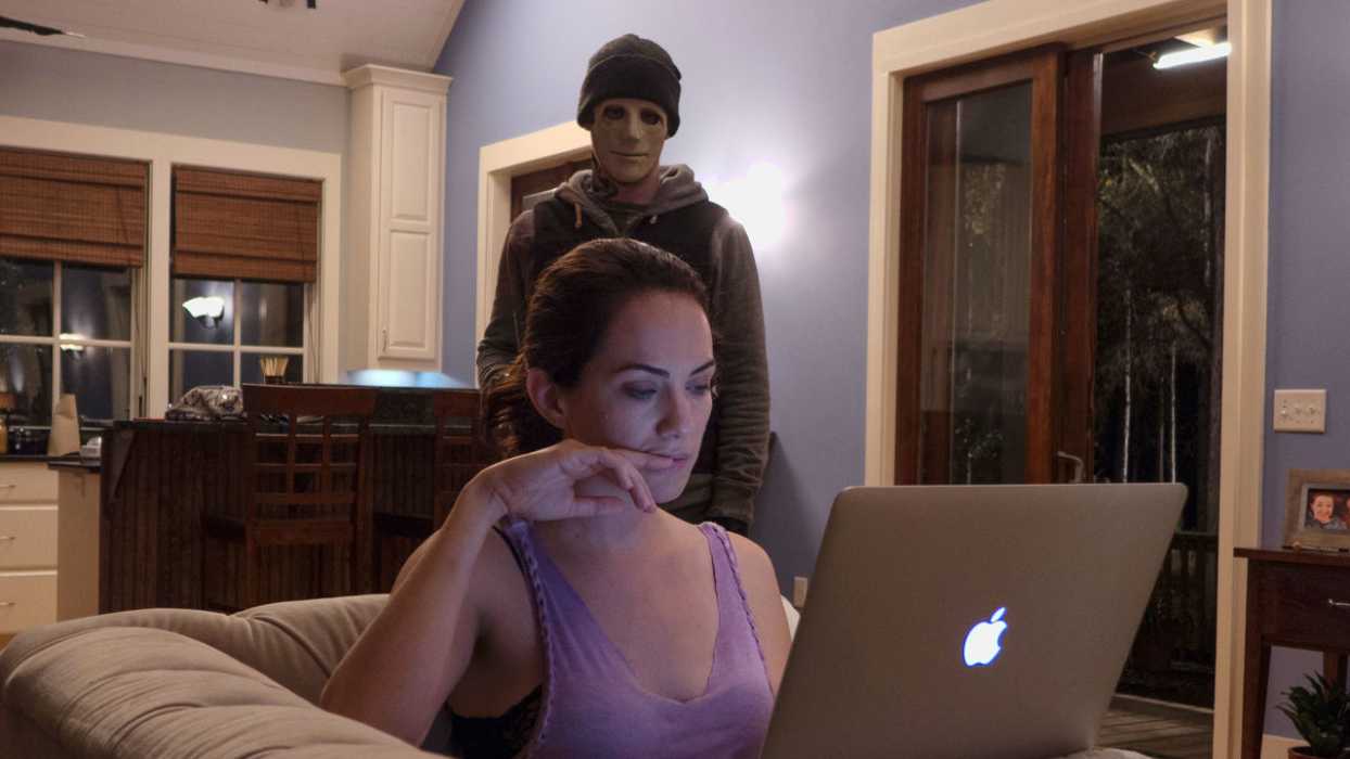 Movie Review Hush (2016) Fernby Films