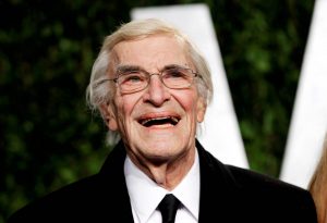 170716-martin-landau-rd-900p_086b0b4d36cfdb5dab5bdf3b0db05957.nbcnews-ux-2880-1000